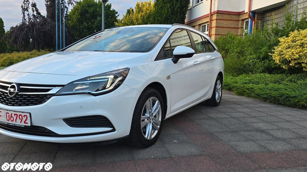 Opel Astra - 32