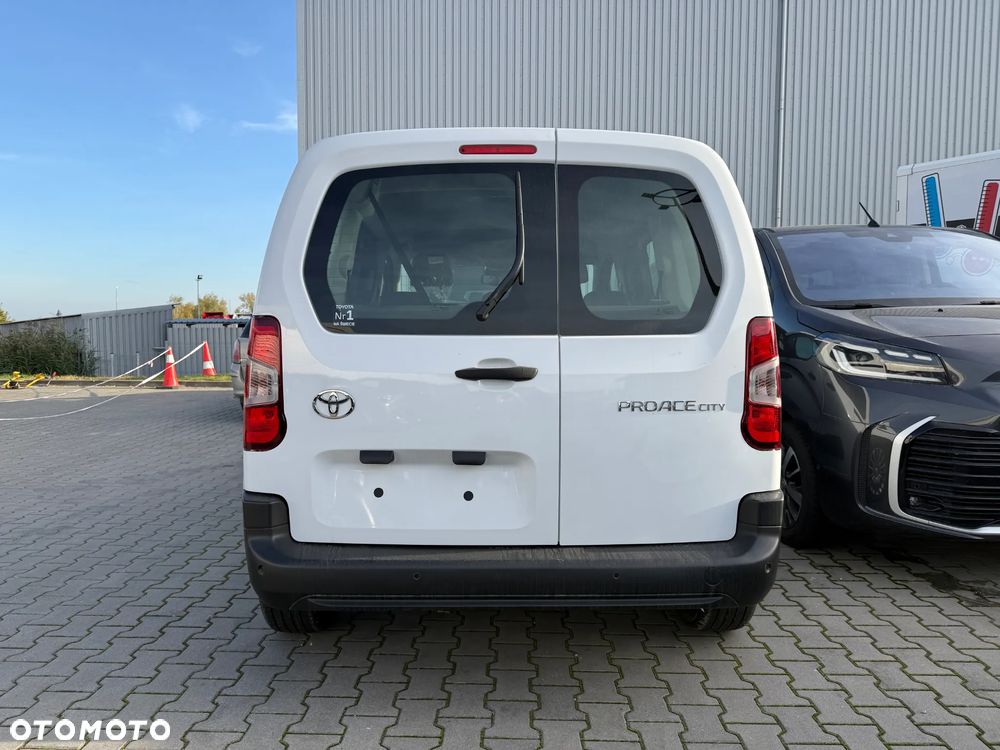 Toyota Proace City Verso 1.5 D-4D Business - 3