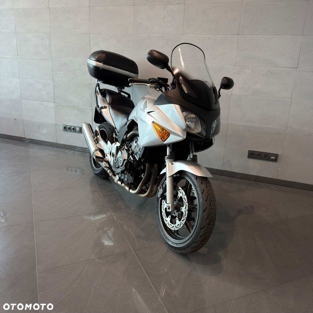 Honda CBF - 4