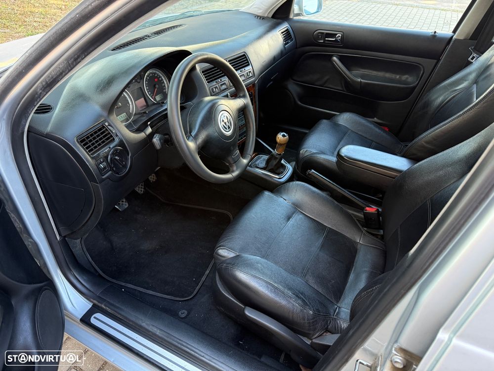 VW Bora 1.9 TDi Highline - 9