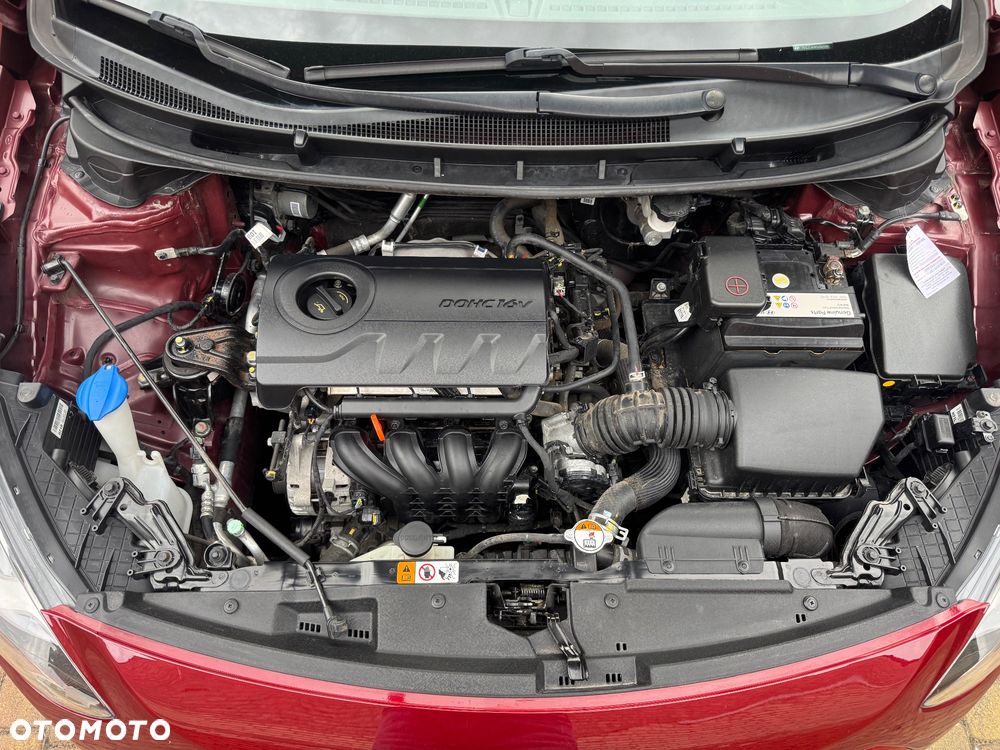 Hyundai i30 blue 1.4 Trend - 30