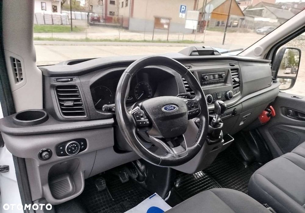 Ford Transit - 13