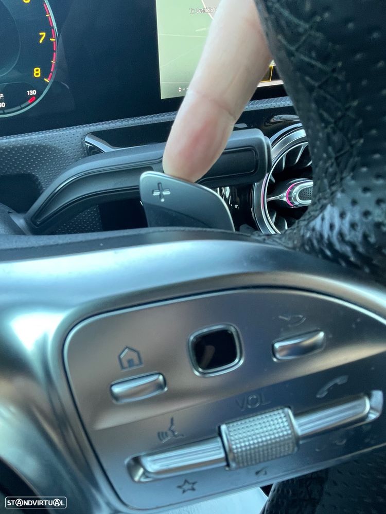 Mercedes-Benz A 200 4Matic 8G-DCT AMG Line - 21