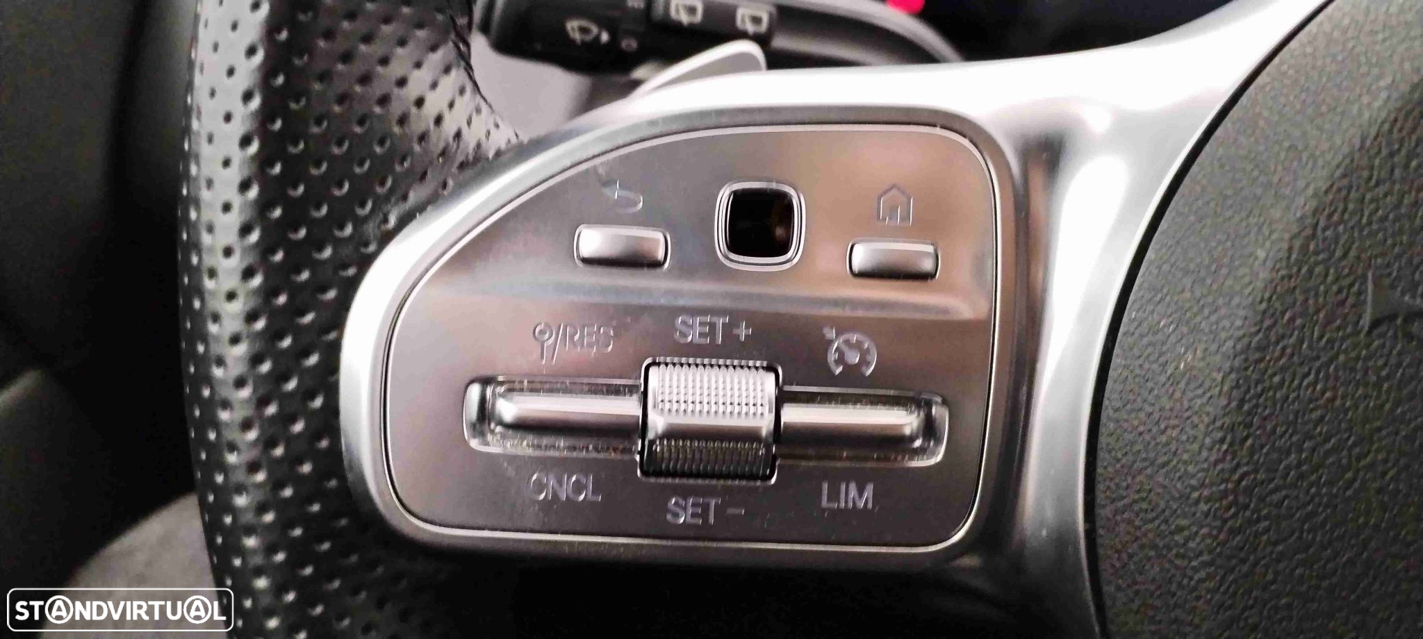 Mercedes-Benz EQB 250 Electric Art - 16