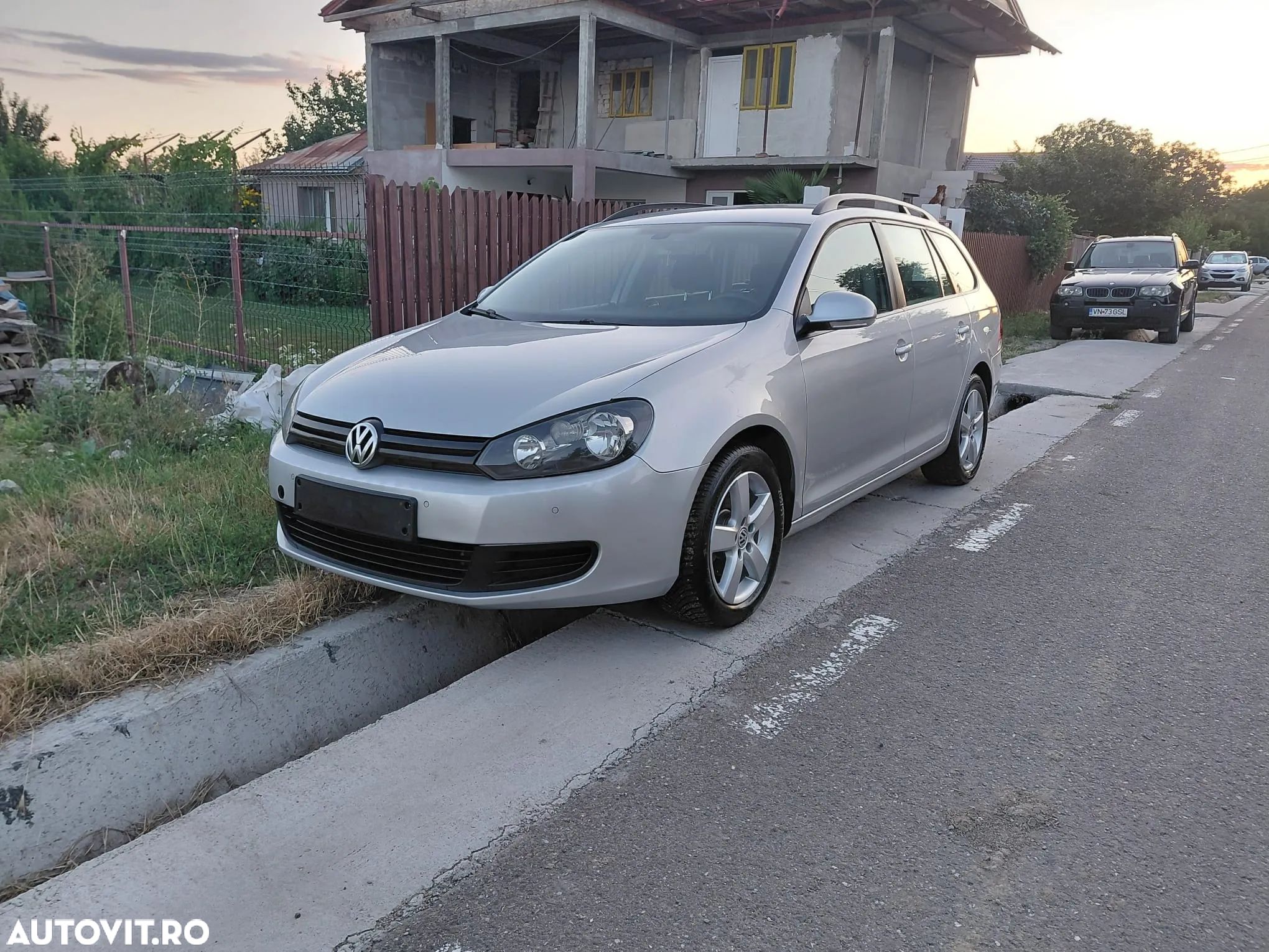 Volkswagen Golf 1.6 TDI BMT Comfortline - 1