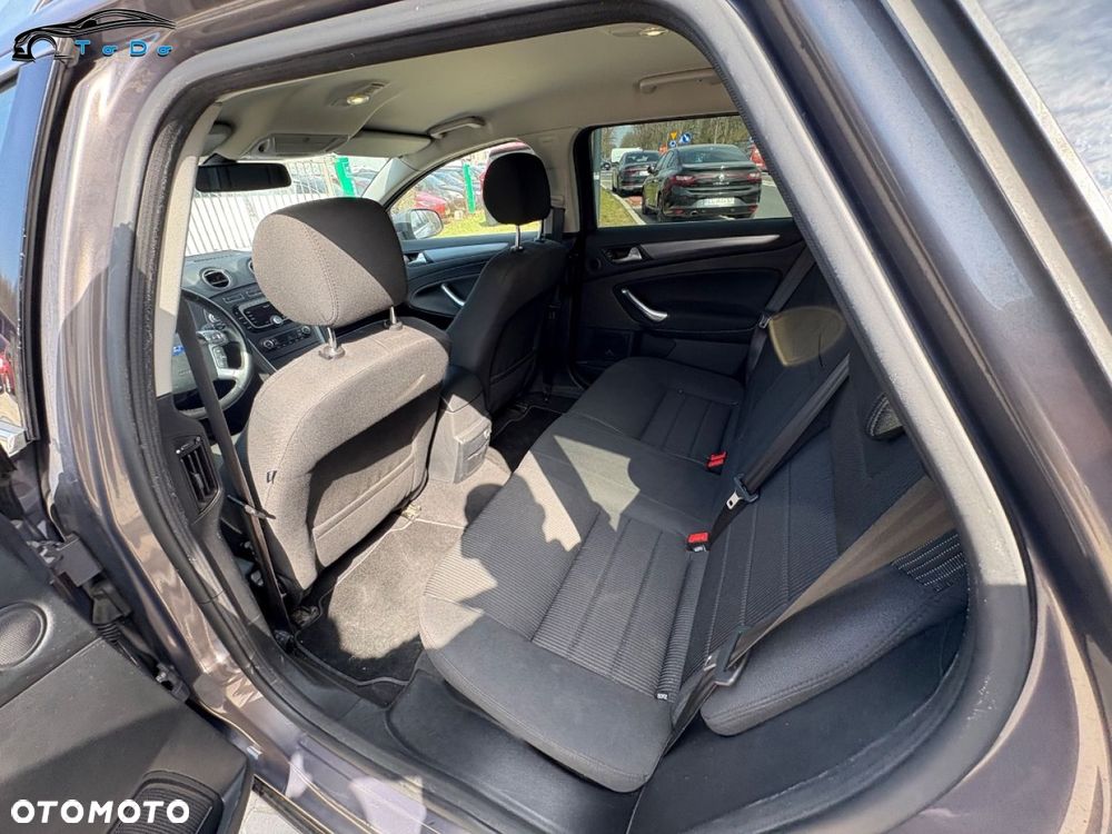 Ford Mondeo 1.6 T Platinium X Plus (Titanium) - 27