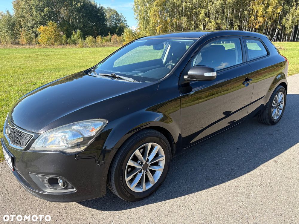 Kia Ceed 1.6 Crdi Comfort + - 1