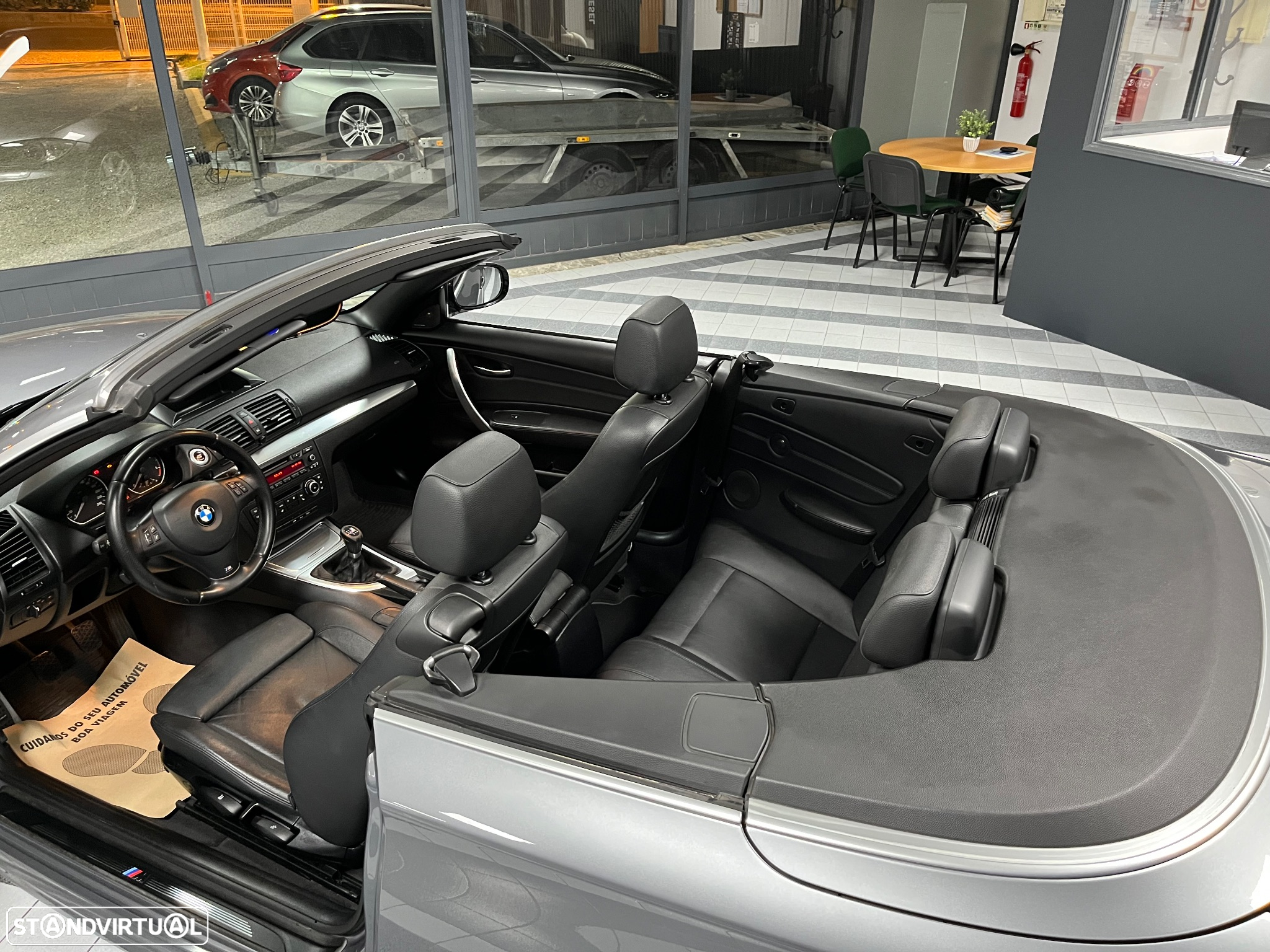 BMW 118 d Cabrio Limited Edition Lifestyle c/ M Sport Pack - 9