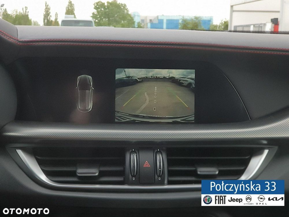 Alfa Romeo Stelvio - 26