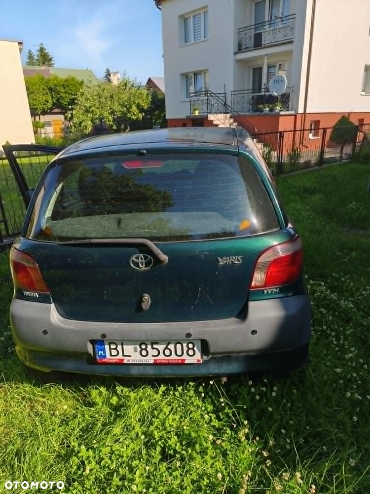 Toyota Yaris - 4