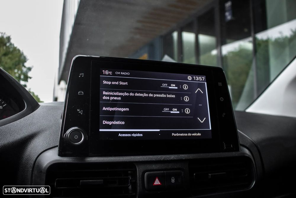 Peugeot Partner BlueHDi 100 L2 Cabine Dupla - 27