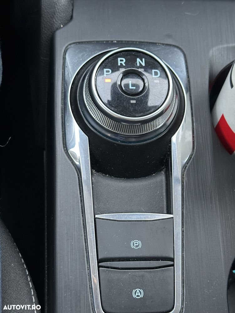 Ford Focus 1.5 EcoBlue 8AT Titanium - 14