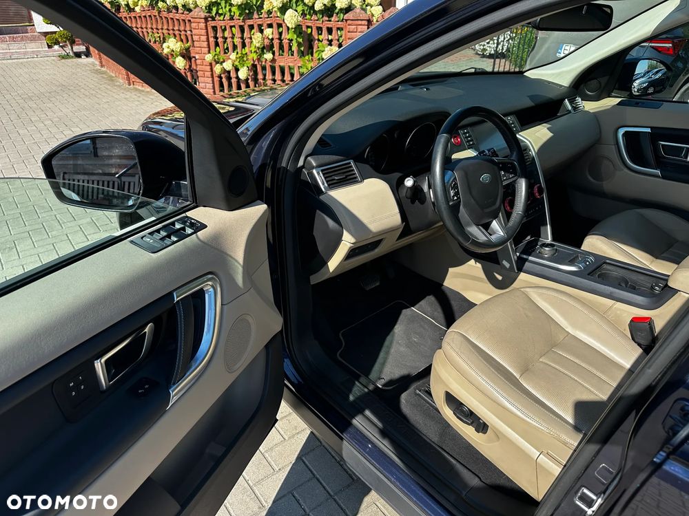 Land Rover Discovery Sport - 6