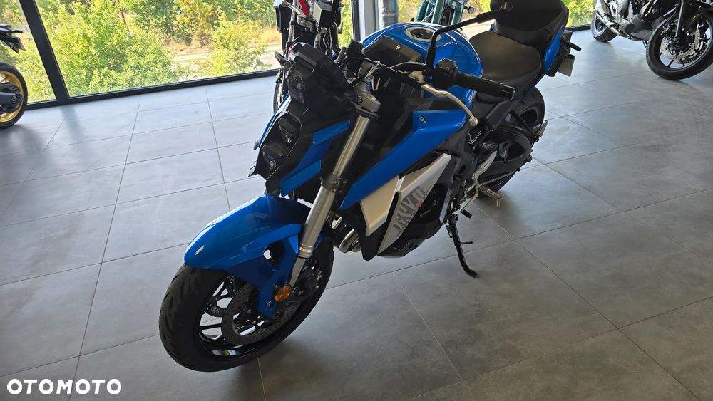 Suzuki GSX - 5