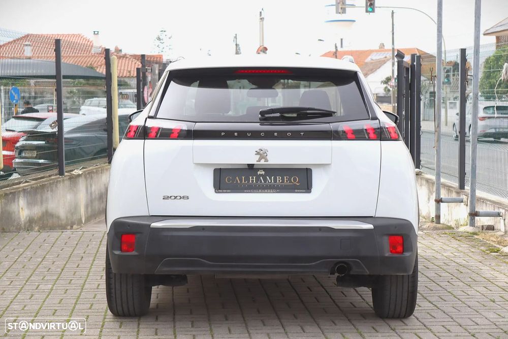 Peugeot 2008 1.2 PureTech Allure - 6