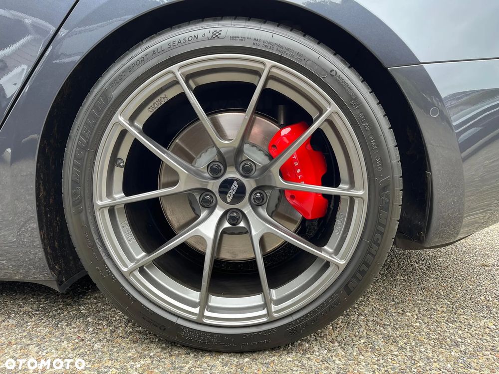 Tesla Model 3 Standard Reichweite Plus Hinterradantrieb - 17
