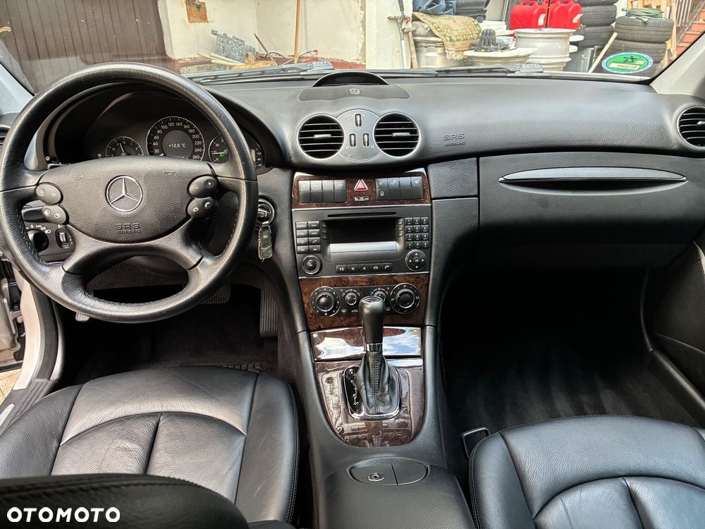 Mercedes-Benz CLK - 31