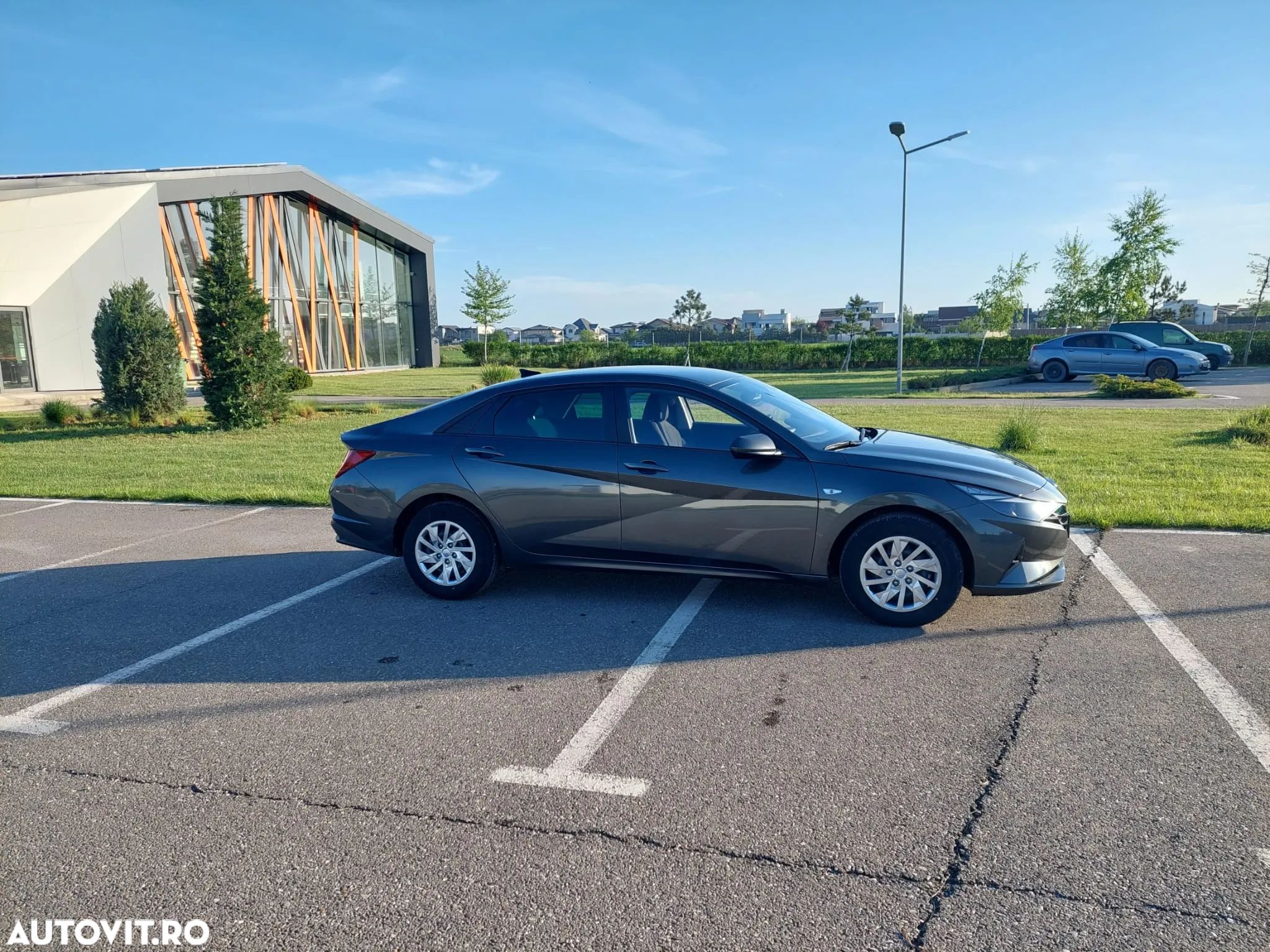 Hyundai Elantra 1.6 l 123 CP 6MT Comfort - 1