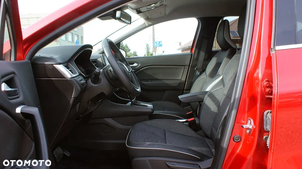 Renault Captur 1.3 TCe mHEV Intens EDC - 8