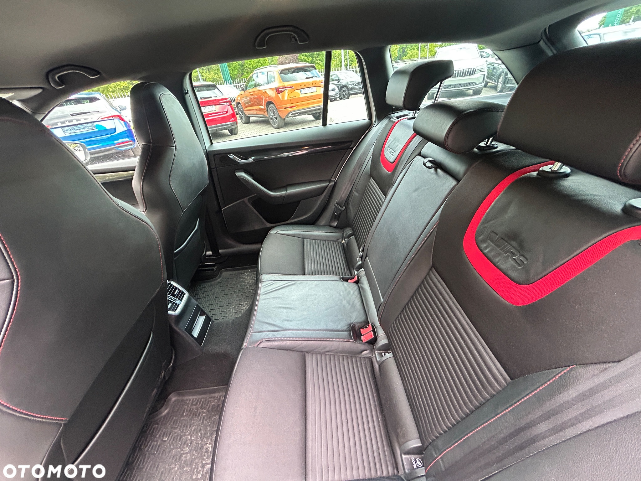Skoda Octavia 2.0 TSI RS - 11
