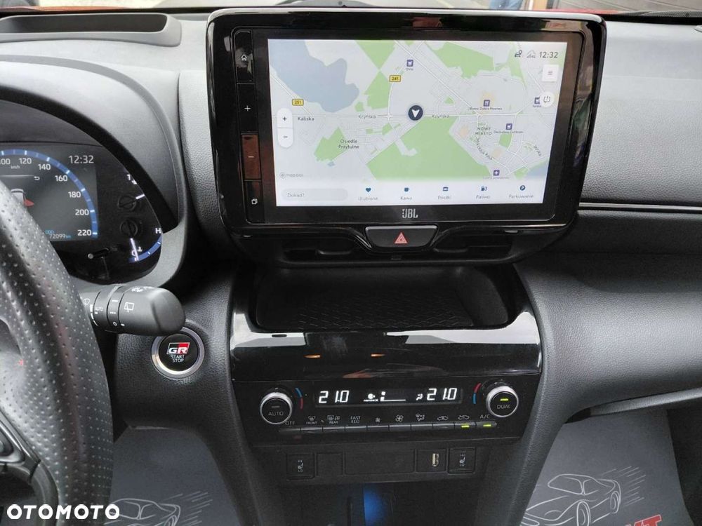 Toyota Yaris Cross - 25