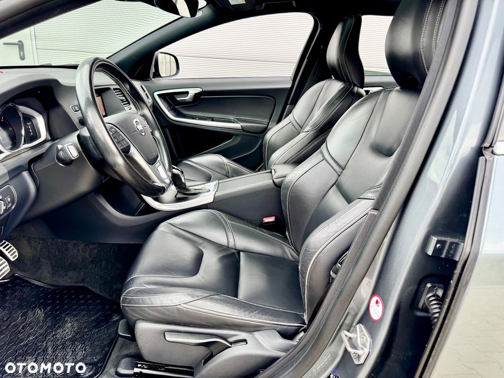 Volvo V60 D4 Geartronic R-Design - 7