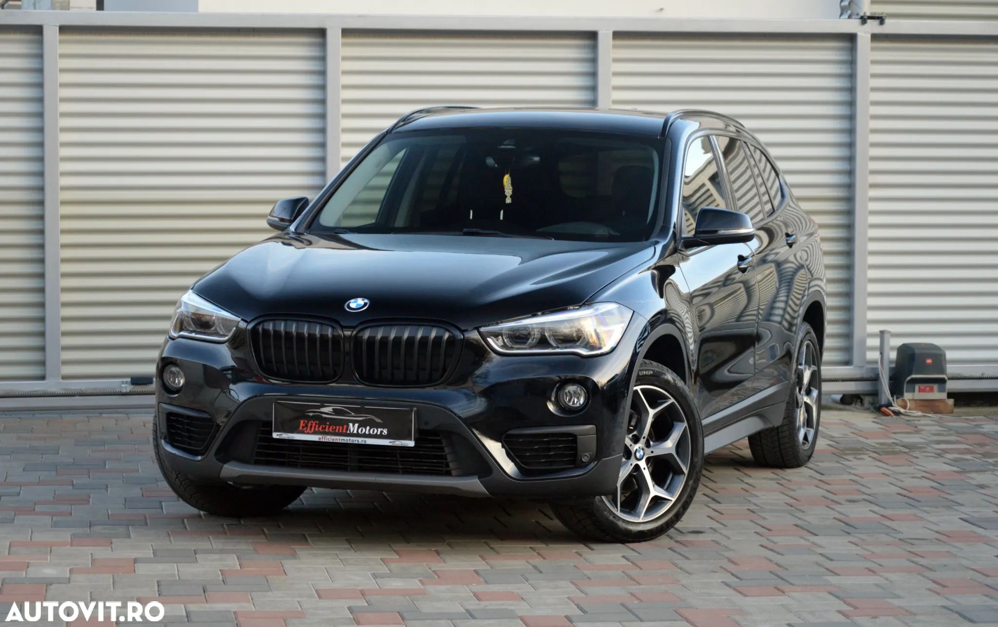 BMW X1 - 1