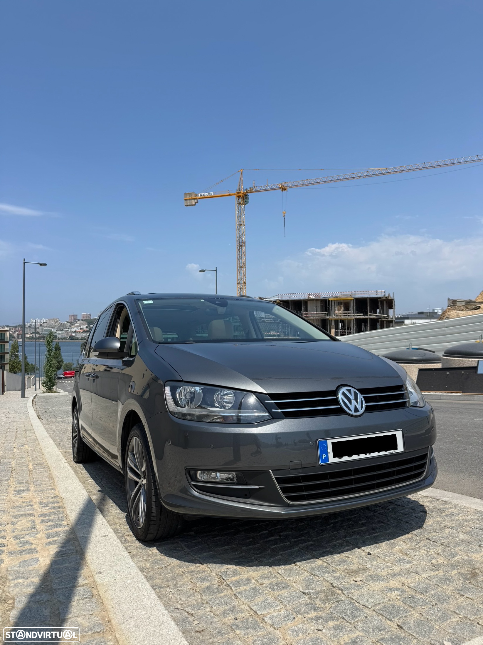 VW Sharan 2.0 TDI Blue Highline - 4