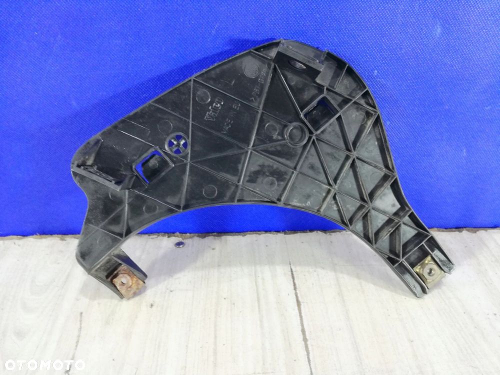 Audi A4 B6 ślizg mocowanie pod lampę przód lewy - 2
