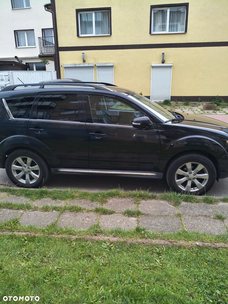 Mitsubishi Outlander 2.0 Intense 2WD EU5 CVT - 3