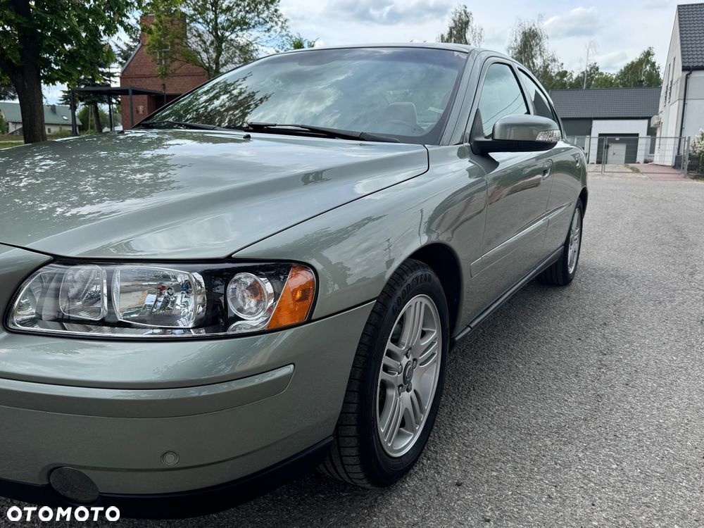 Volvo S60 2.4D Momentum - 5