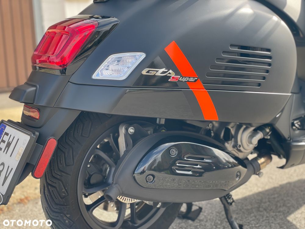Vespa GTS - 5