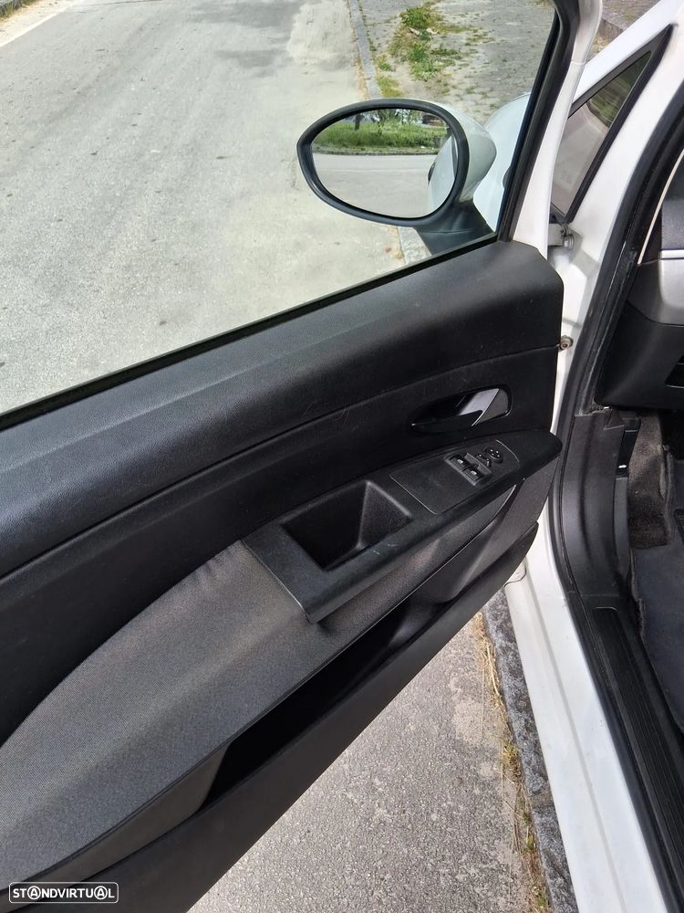 Fiat Grande Punto 1.3 M-Jet Active - 11