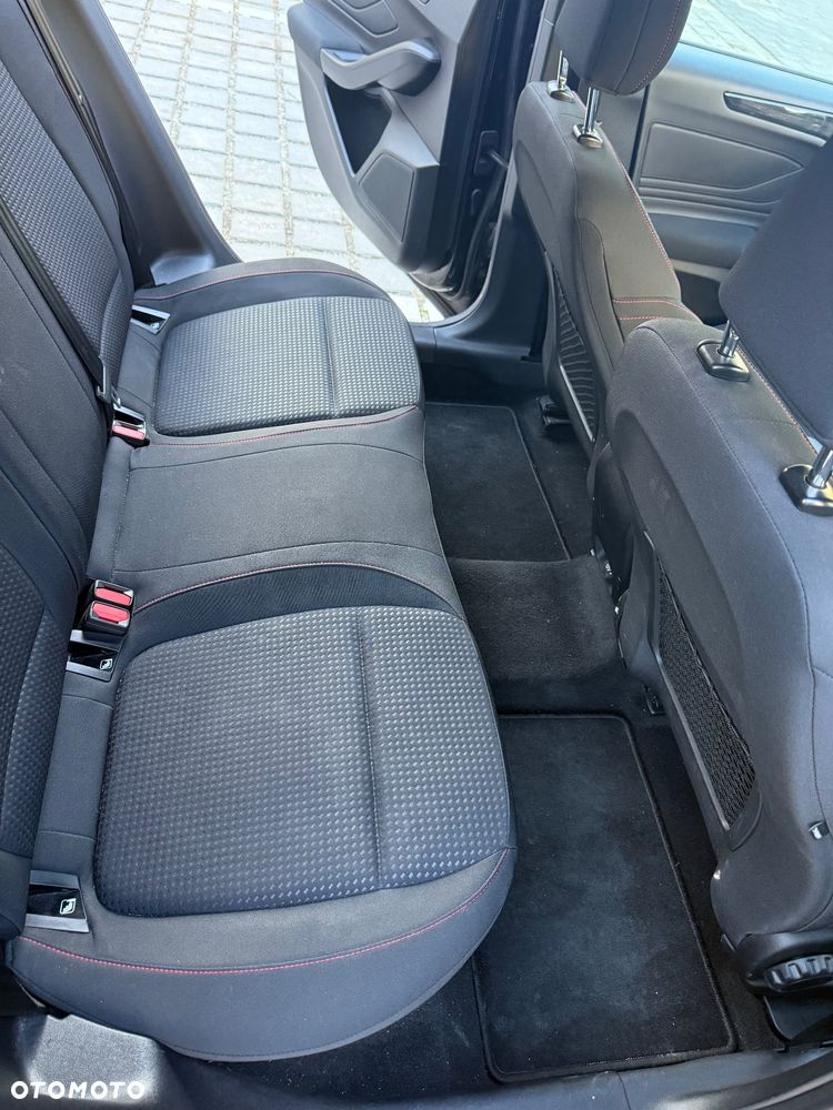 Ford Focus 1.5 EcoBoost ST-Line - 14