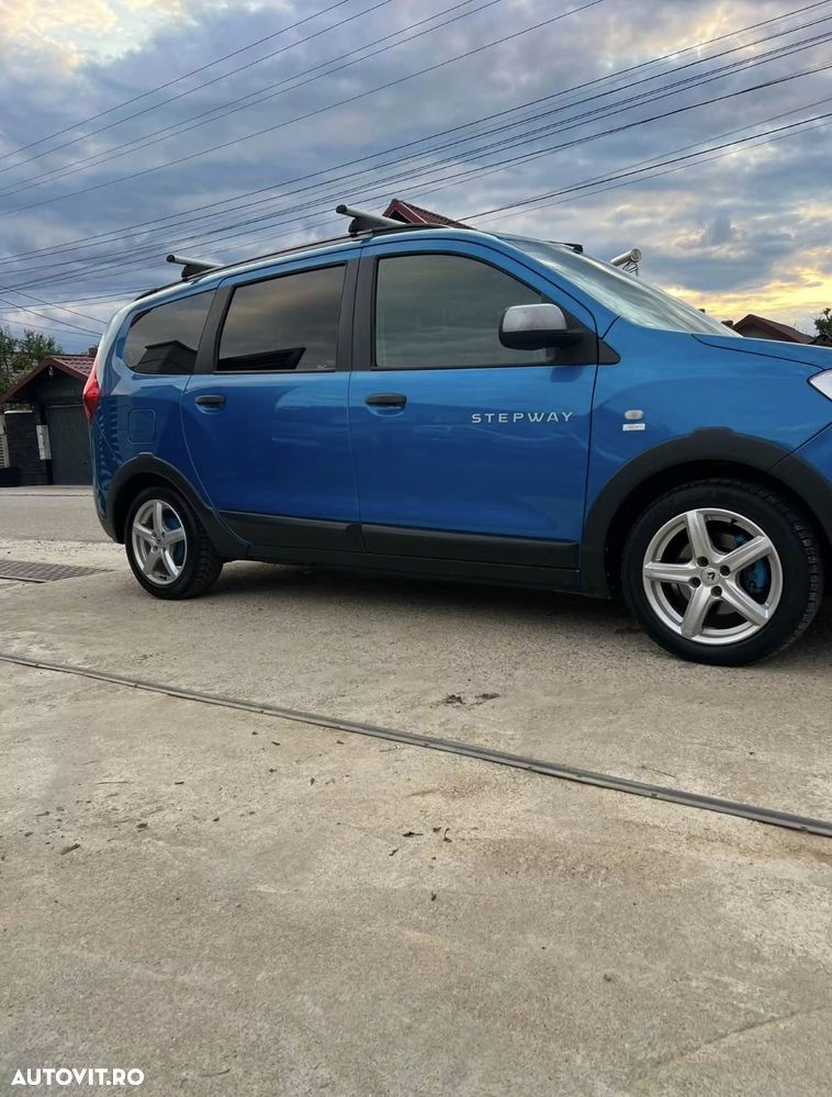 Dacia Lodgy 1.5 dCi 109 CP Stepway - 3