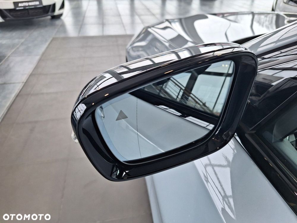 BMW Seria 3 320d xDrive M Sport sport - 13