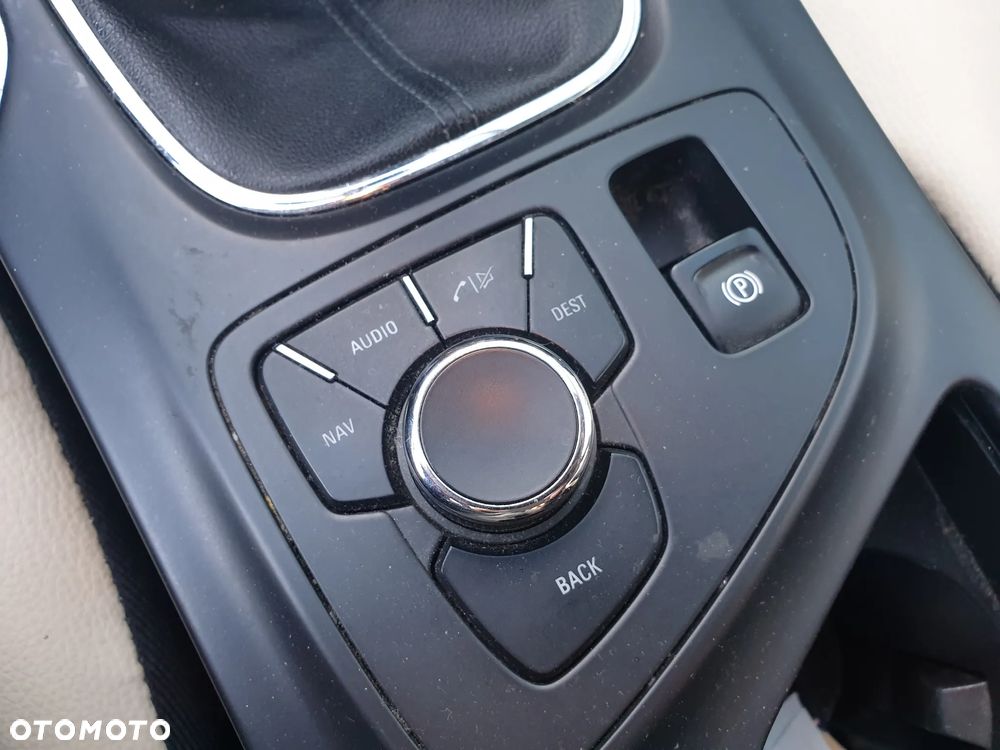 Opel Insignia 2.0 CDTI Cosmo - 17