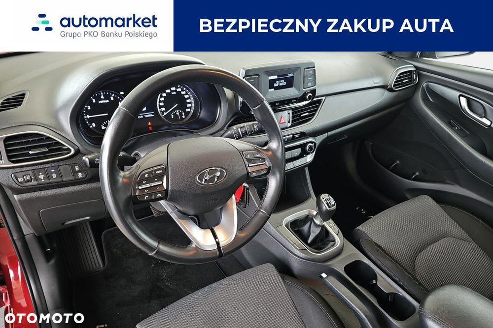 Hyundai i30 1.5 DPI Classic + - 10