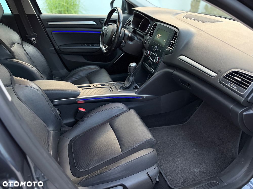 Renault Megane 1.5 Blue dCi Zen - 13