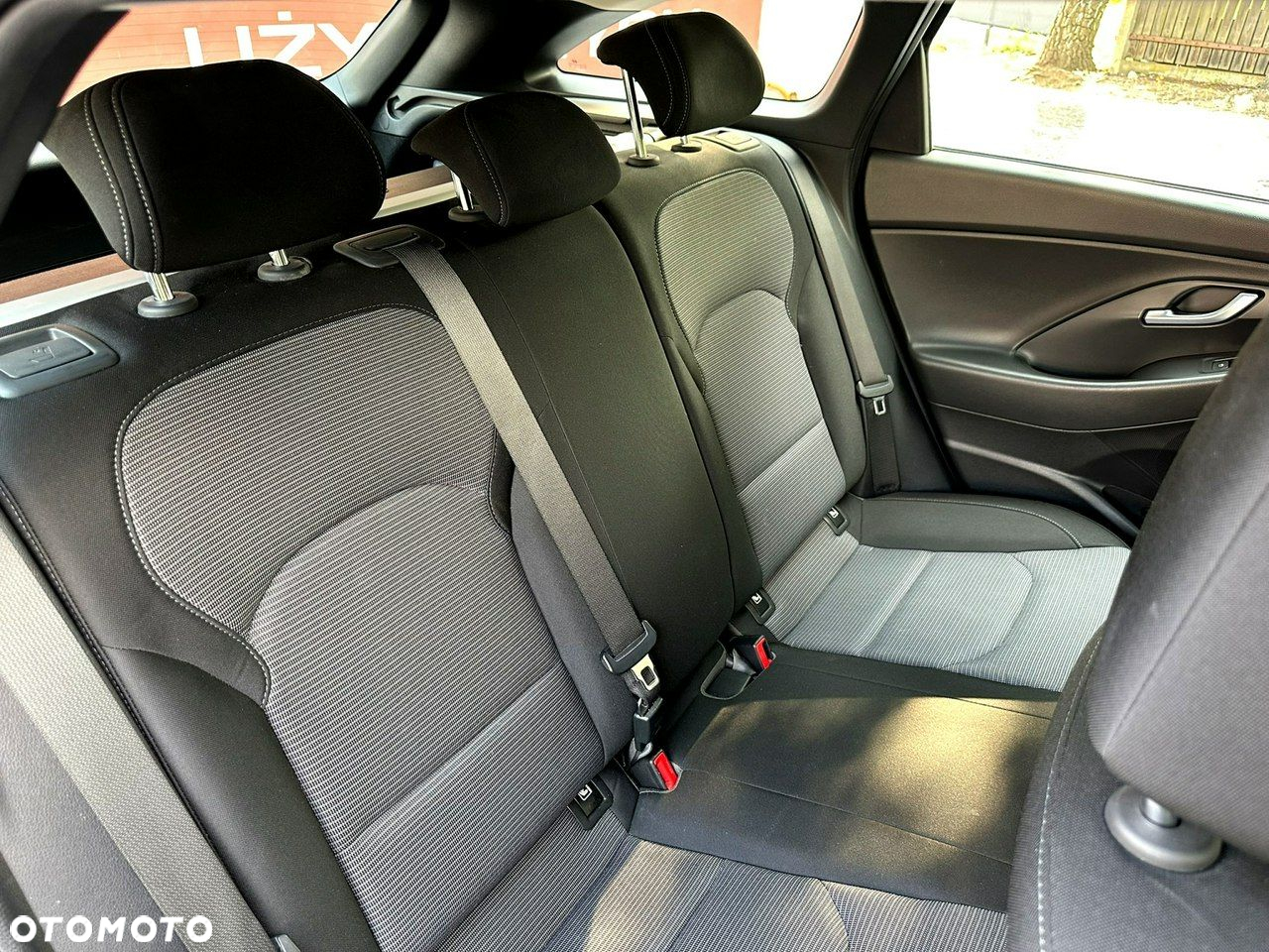 Hyundai i30 1.5 DPI Classic + - 16