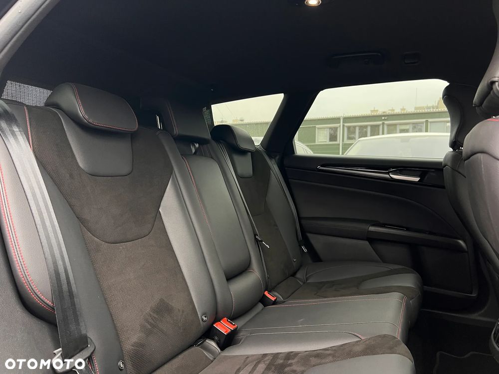 Ford Mondeo - 31