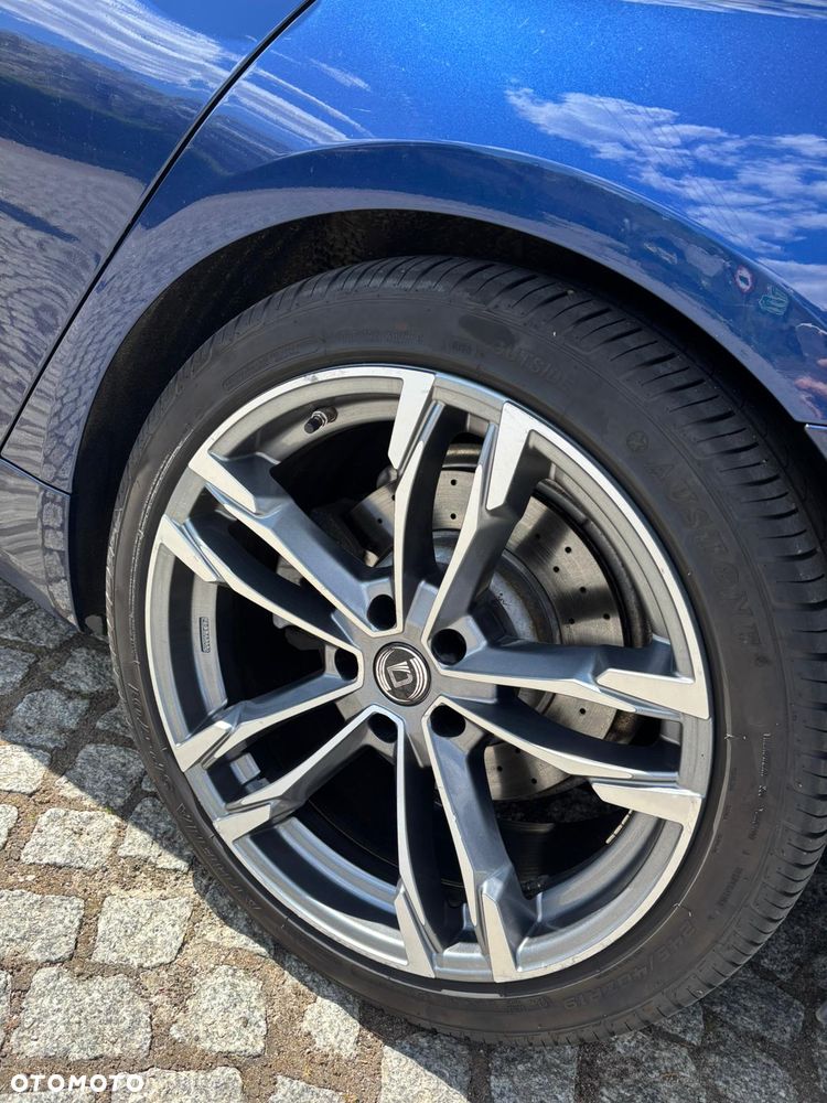 BMW Seria 5 520d Sport Line - 9
