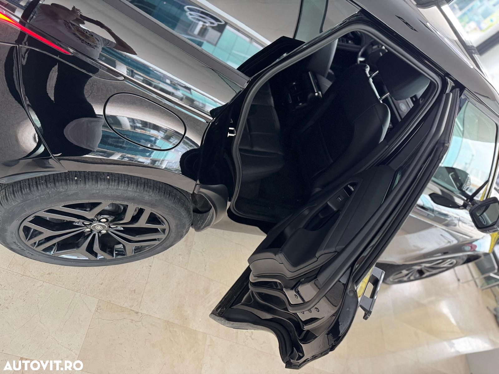 Land Rover Range Rover Evoque 2.0 D150 R-Dynamic - 12