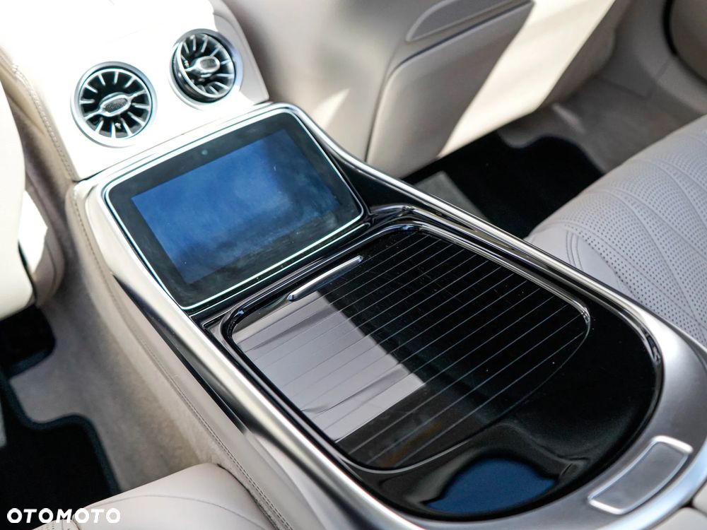 Mercedes-Benz AMG GT 63 S 4-Matic+ - 24
