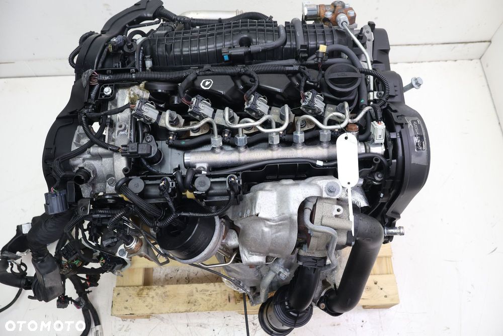 VOLVO XC70 SILNIK D4204T5 31416099, 6906513 - 9