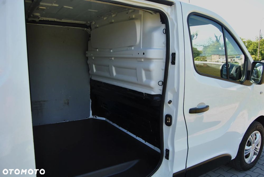 Renault Trafic - 11