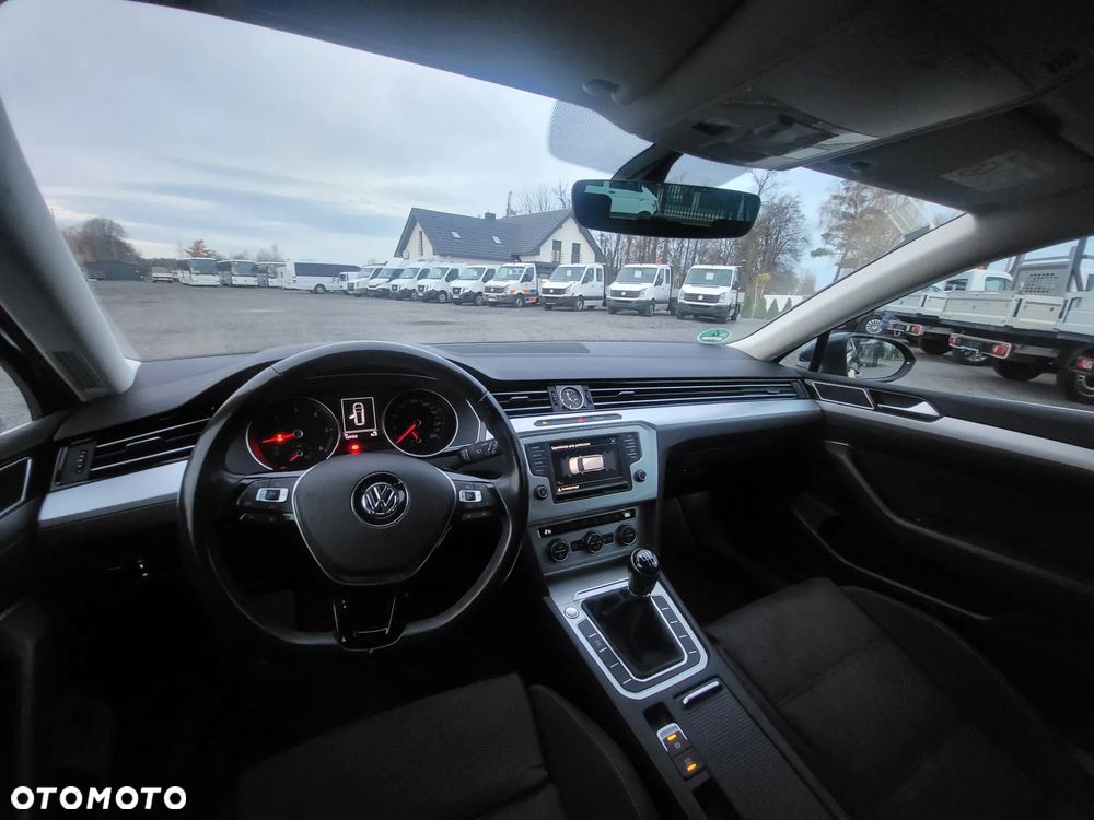 Volkswagen Passat Variant 2.0 TDI SCR Comfortline - 8