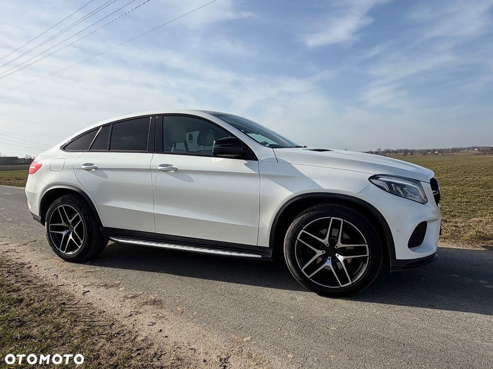 Mercedes-Benz GLE - 25