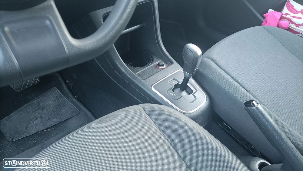 VW Up! 1.0 High Auto - 10