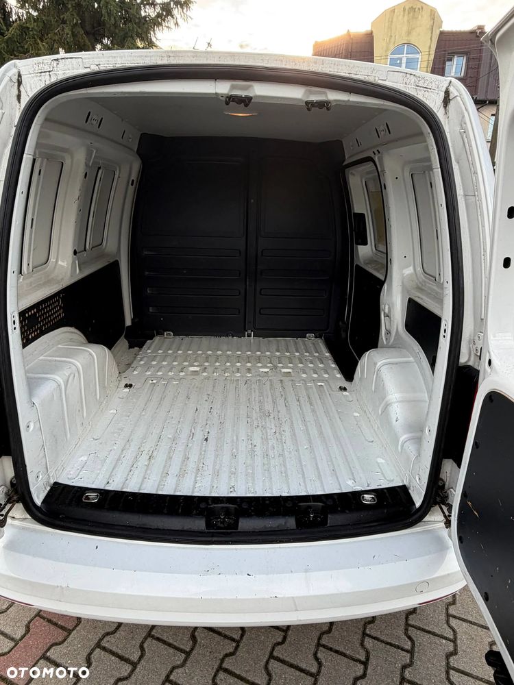 Volkswagen Caddy - 10